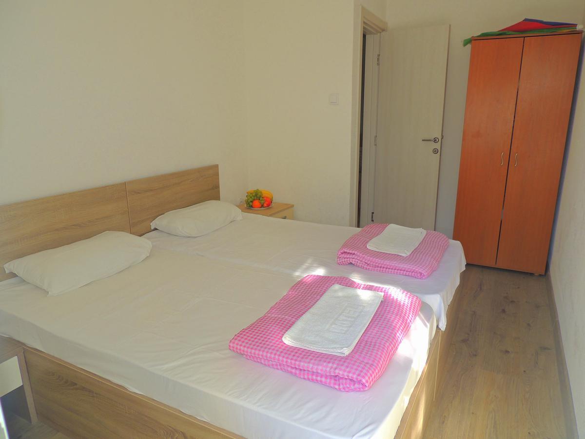 Guest House Jelena Budva Exterior foto
